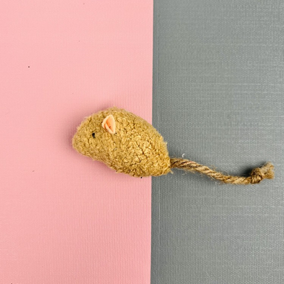 Camel mouse-shaped cat toy with cord tail