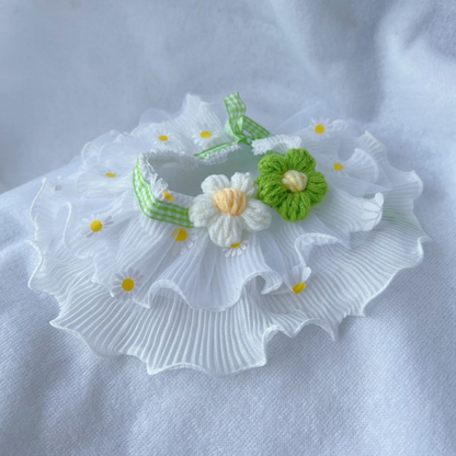 Green daisy-print ruffled pet neckwear with white and green flower appliqués