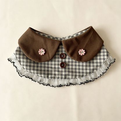 Brown plaid cat neckwear with split collar and ruffled edge