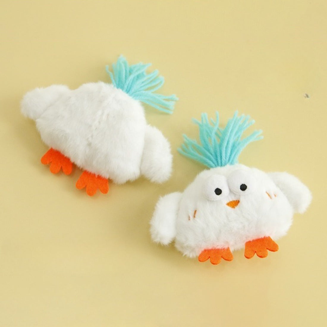 Moo – Fuzzy White Chicken Cat Toy