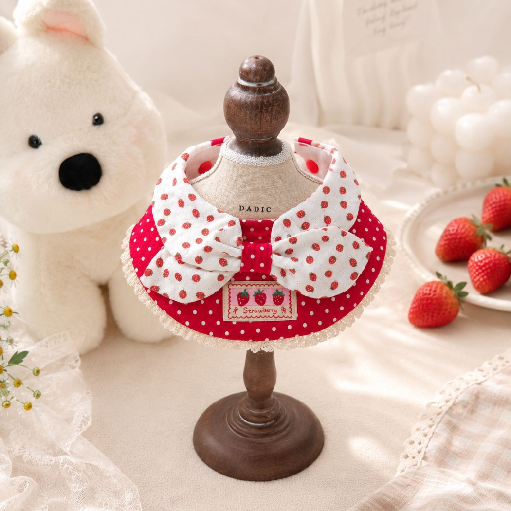 Mokka - Strawberry Lace Bib Pet Neckwear
