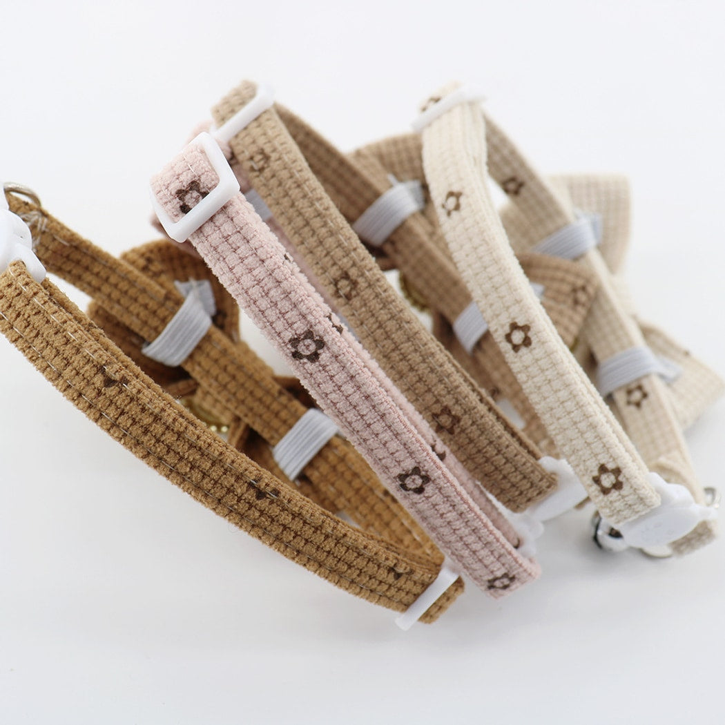 Mokka - Minimalist Bow Flower Pattern Cat Collar