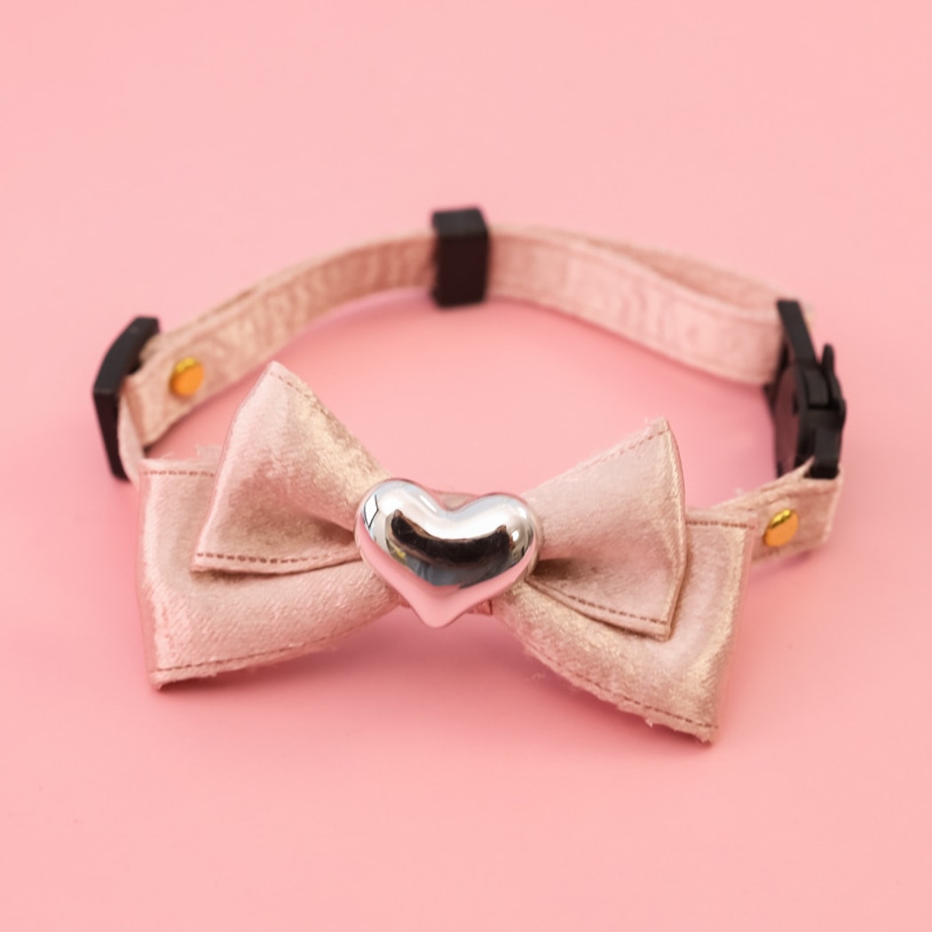 Mokka - Decorative Heart Accent Cat Bow Tie Collar