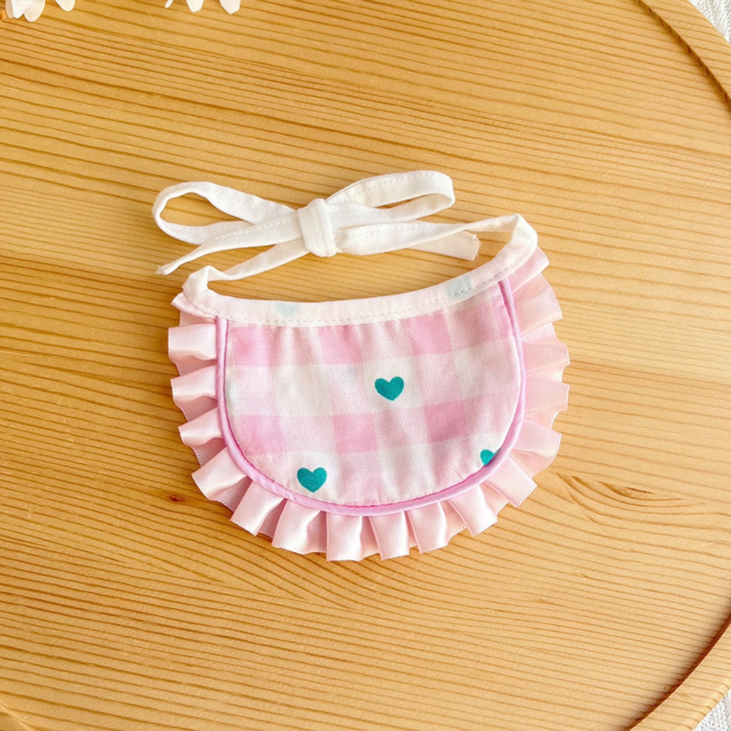 Mokka - Plaid Heart Ruffle Tie Cat Bib