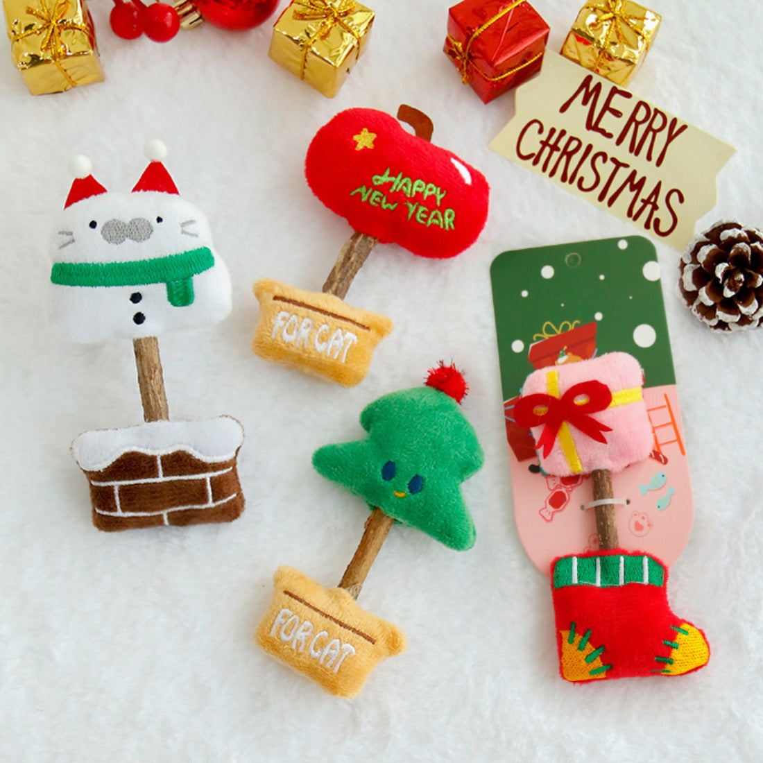 Christmoo - Christmas-Themed Cat Chew Toys