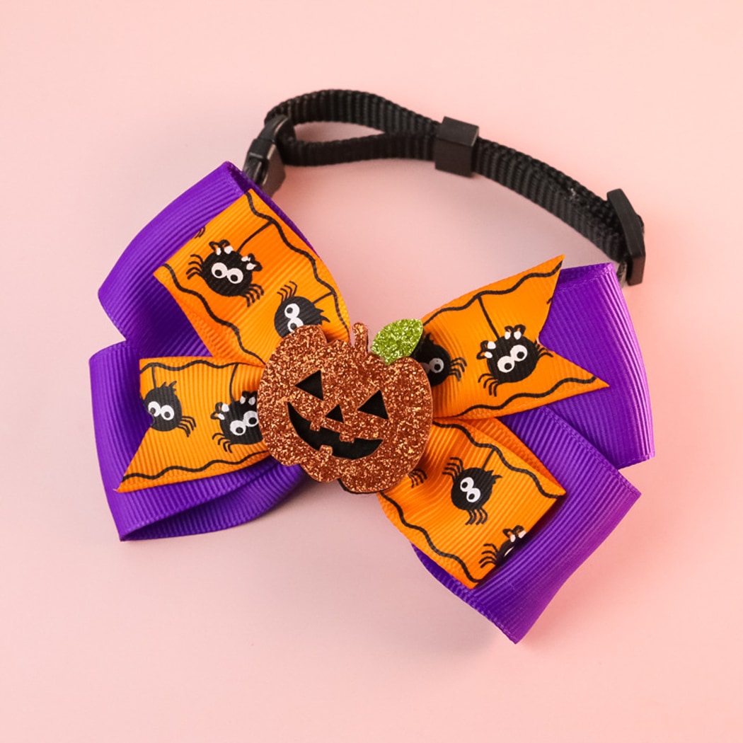 Halloweek - Bell Accent Pumpkin Bow Tie Pet Collar