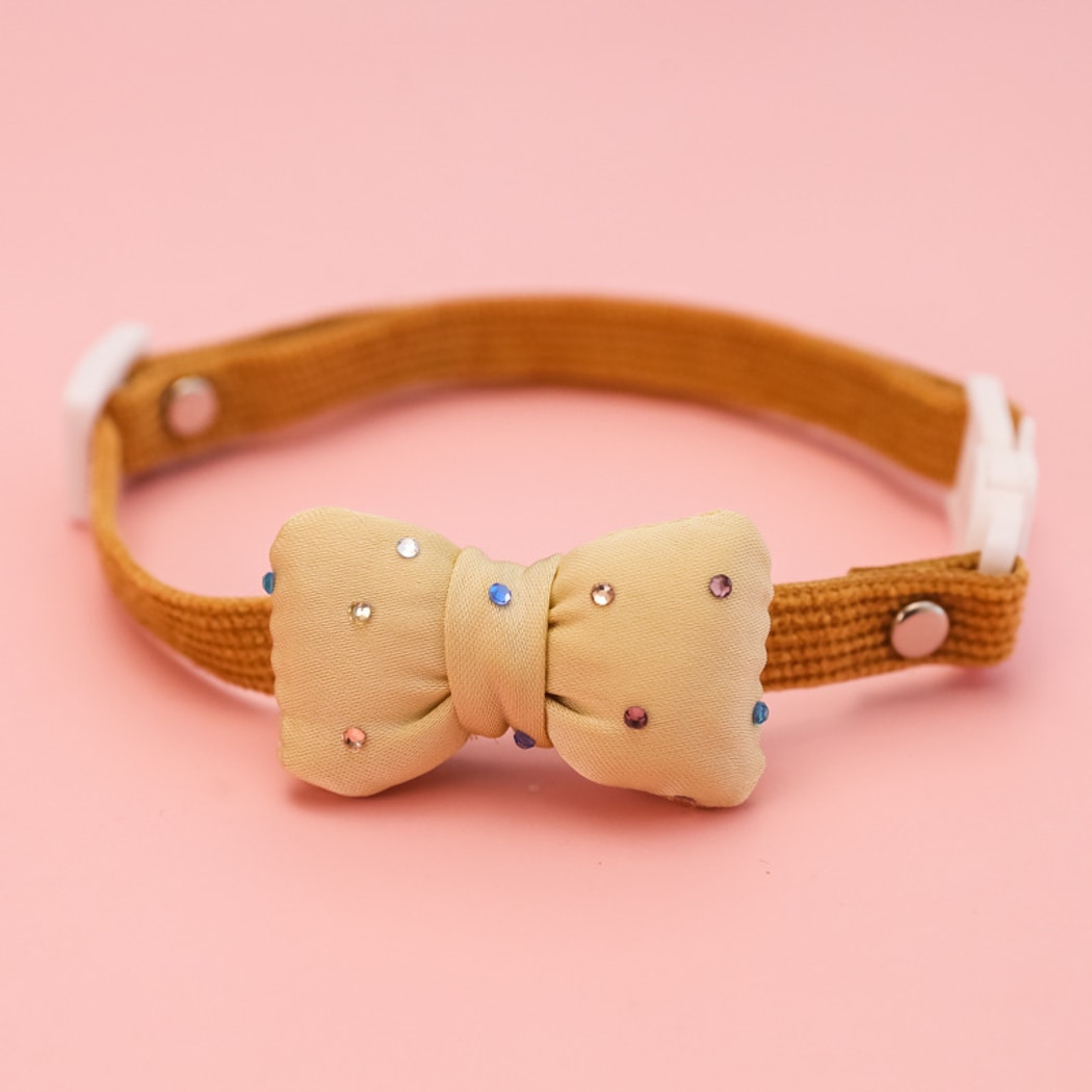 Mokka - Sparkle Bow Accent Cat Collar