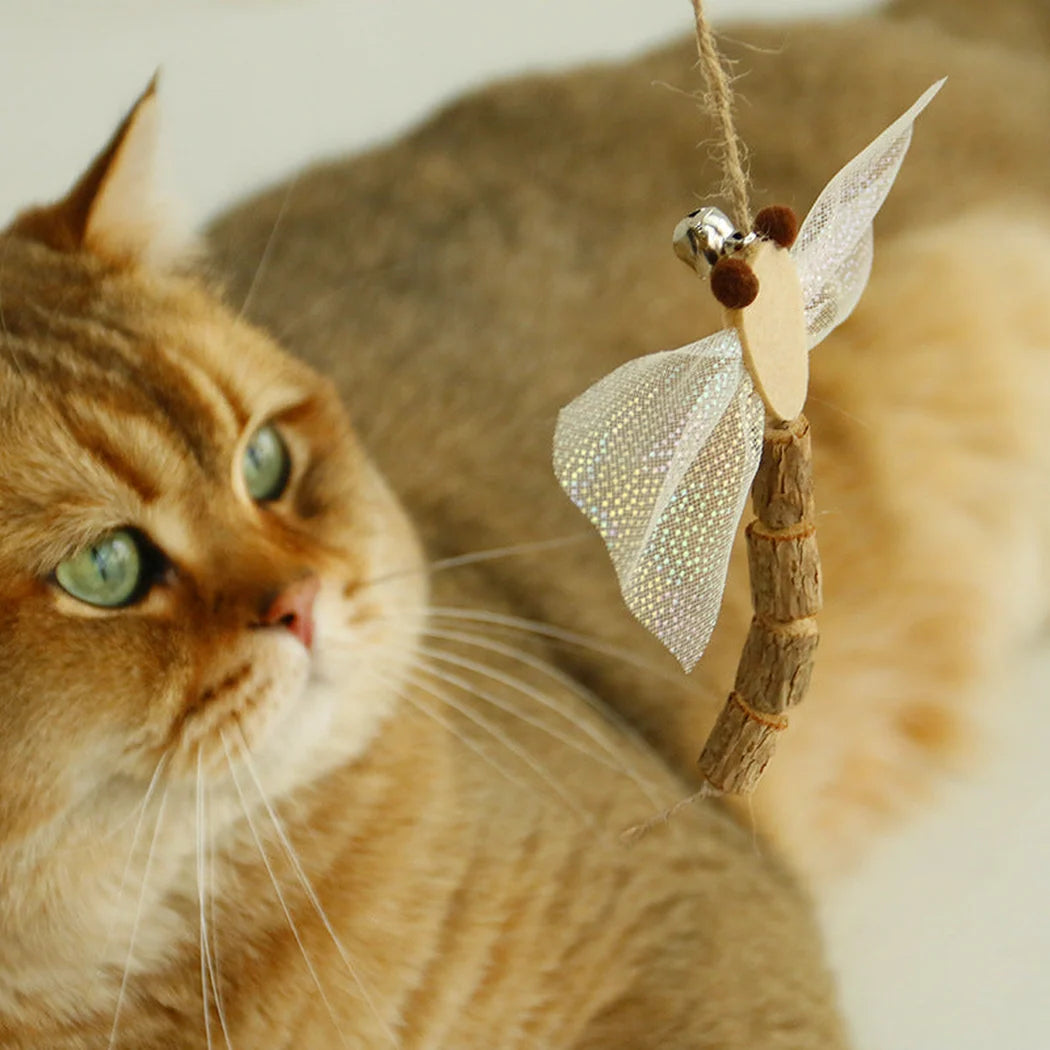 Moo - Insect-Inspired Wand Cat Toy