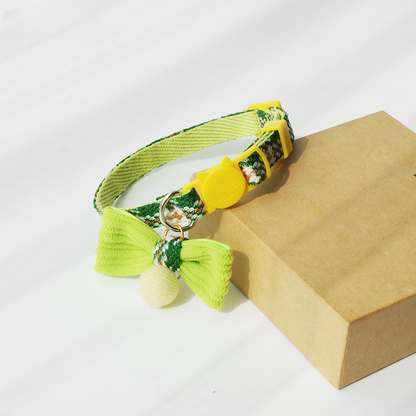 Close-up of Mokka adjustable collar highlighting British style design