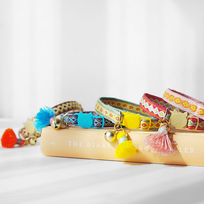 Mokka - Adjustable Cat Collar with Bell - Cheerhunting