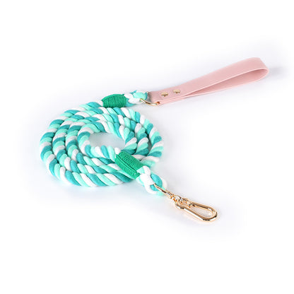 Useful hooks on Loofie leash for attaching essential items