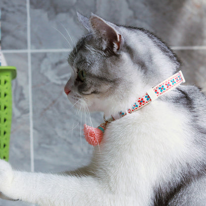 Mokka adjustable cat collar with bell with visible D-ring and bell