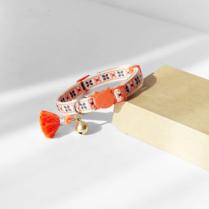 Mokka adjustable cat collar with bell showing adjustable slider and fabric