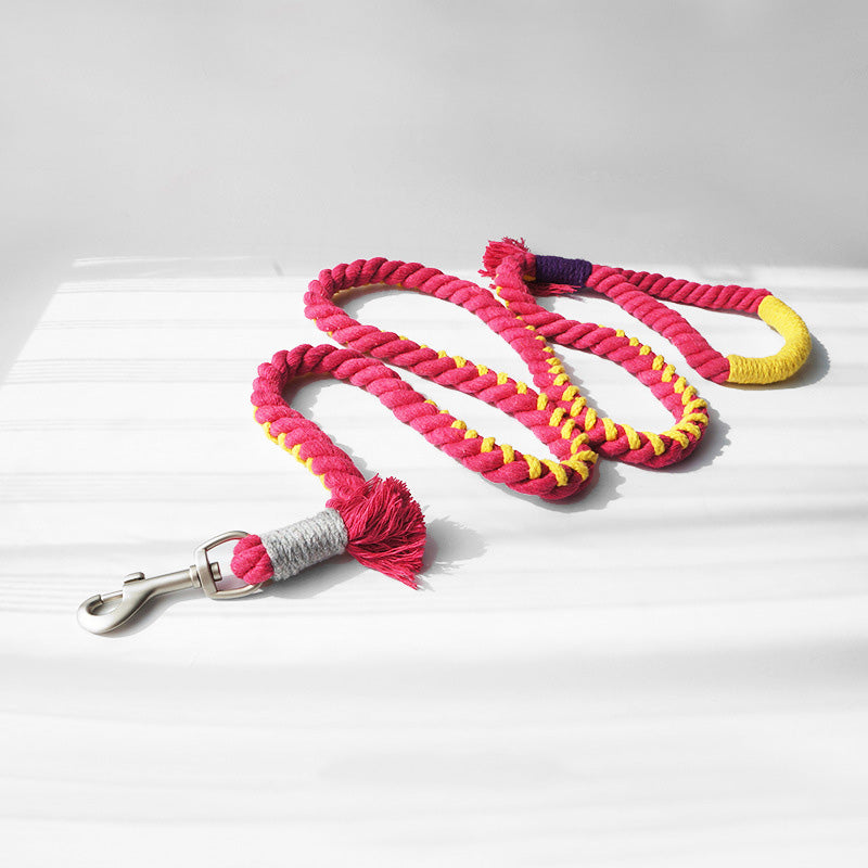 Hand-spliced rope detail with whipped ends on the Loofie Colorful Dog Leash